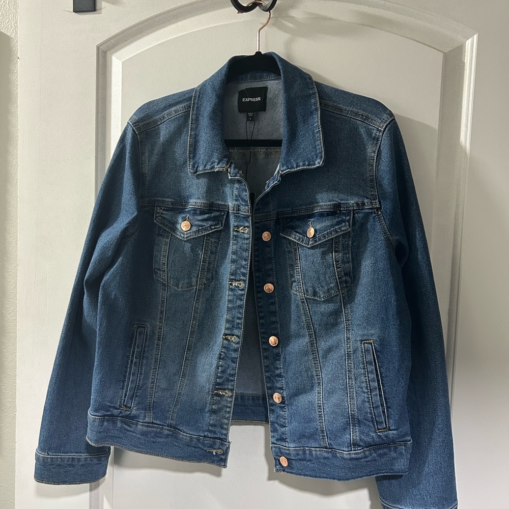 NWT. Express Blue Denim Jacket. Size Large.